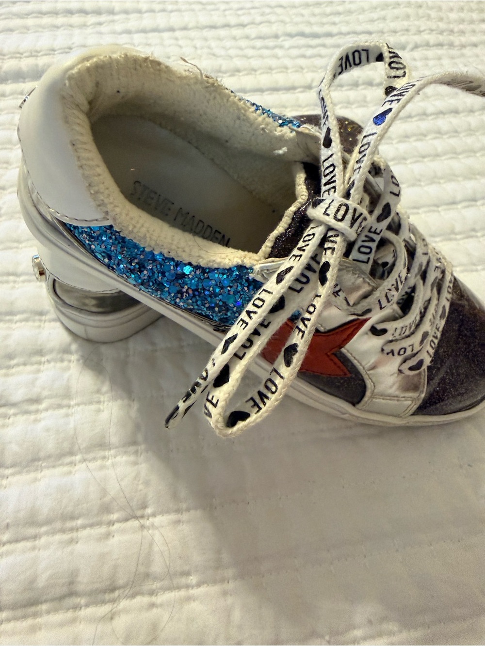 Steve Madden Kids White Sneaker with Blue Glitter Panel and Red Star